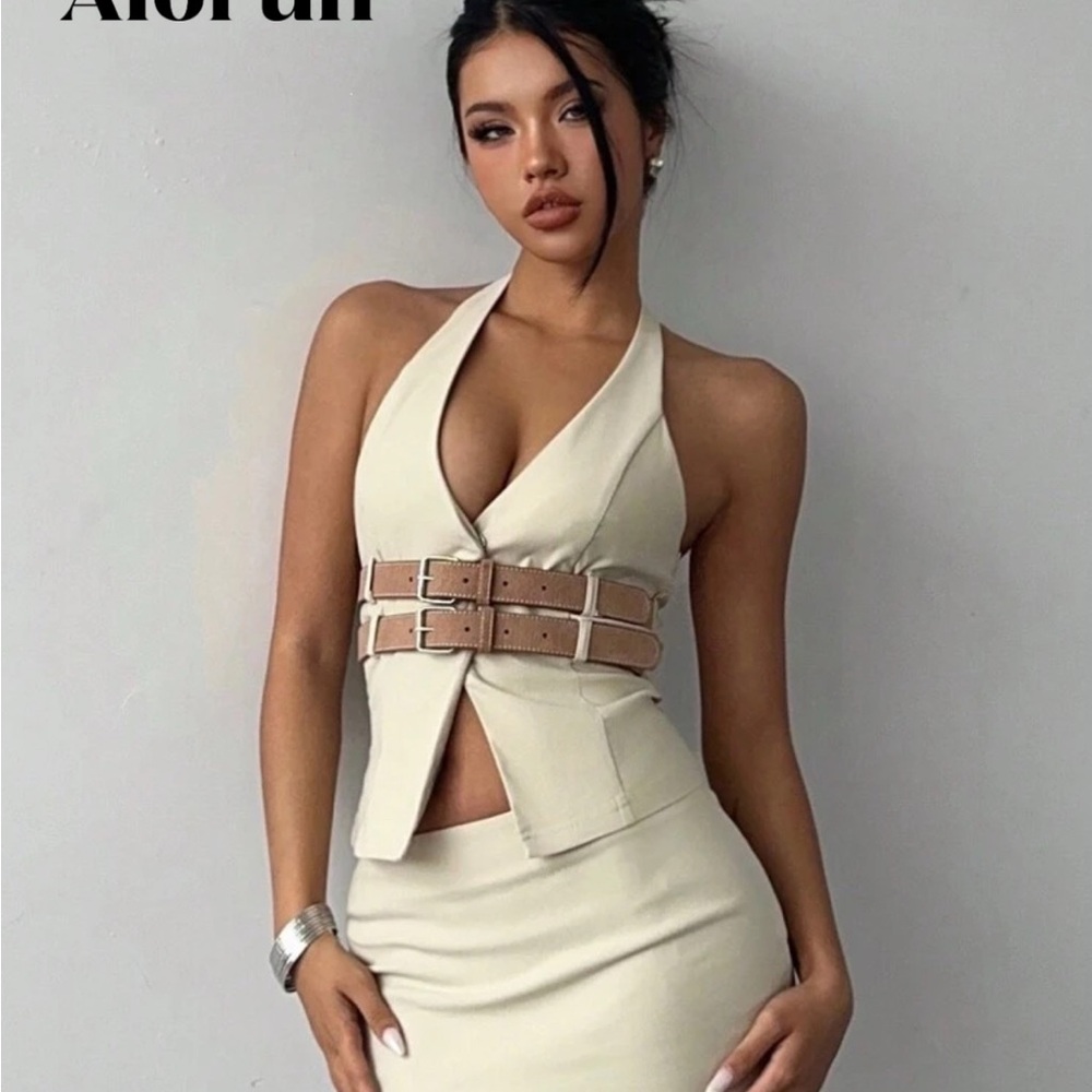 Cream Belt Two Piece Skirt Set!